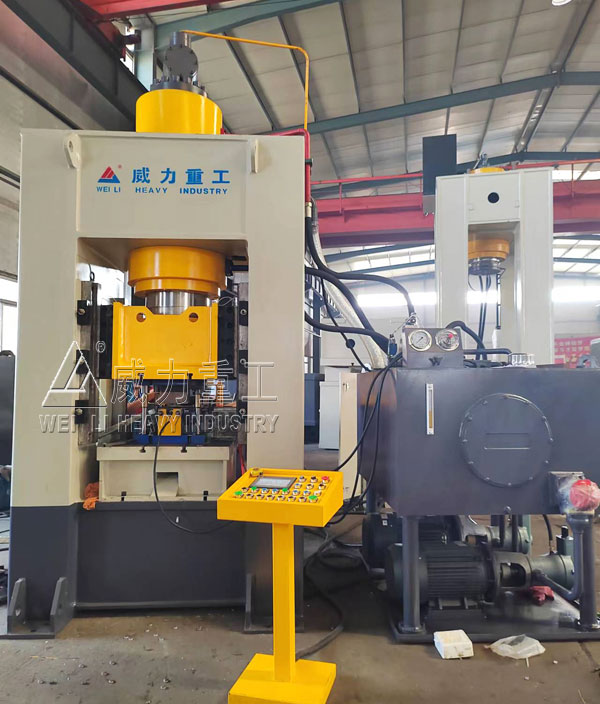400噸框架式液壓機(jī)